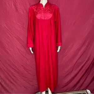 Vintage 70s/80s Castle Harbor Red Quilted Bodice Half Zip House Dress Large